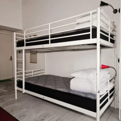 City BackPackers Hostel Стандартный семейный номер с двуспальной кроватью фото 2
