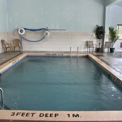 Отель Quality Inn Niagara Falls США, Ниагара-Фолс - отзывы, цены и фото номеров - забронировать отель Quality Inn Niagara Falls онлайн бассейн фото 3