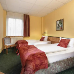Hotel Landhaus Dierkow 3* Стандартный номер с двуспальной кроватью фото 3