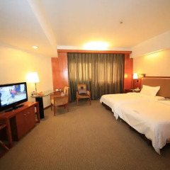 Sino Hotel Guangzhou 3* Стандартный номер с различными типами кроватей фото 2