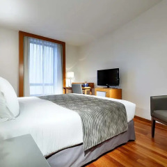 Отель Eurostars Lisboa Parque 4* Стандартный номер с различными типами кроватей фото 6