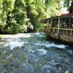 Отель Albanian Happines Guesthouse бассейн