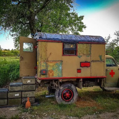 Отель Cob camp Ихтиман парковка