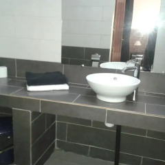 Auberge Diaguili in Nouakchott, Mauritania from 53$, photos, reviews - zenhotels.com bathroom