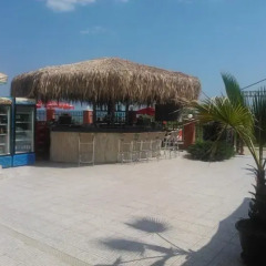 Отель Carina Beach Aparthotel - Free Private Beach вид на фасад
