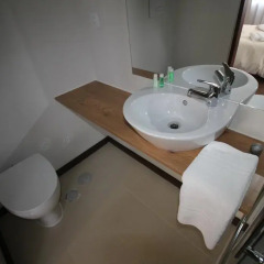 Отель B-Around, Residence ванная