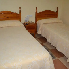 Отель Hostal Andalucia Стандартный номер с 2 отдельными кроватями фото 2