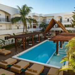 Отель Hm Playa Del Carmen Плая-дель-Кармен бассейн