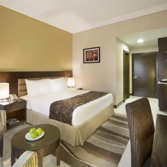 Gateway Hotel 3* Стандартный семейный номер с двуспальной кроватью фото 5
