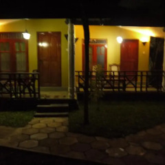 Traveller's Home Hotel 3* Бунгало с различными типами кроватей фото 5