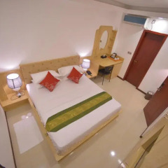 Отель Hathaa Beach Maldives 3* Номер Делюкс с различными типами кроватей фото 6