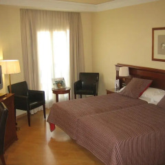 Отель Melia Plaza Valencia 4* Стандартный номер с двуспальной кроватью