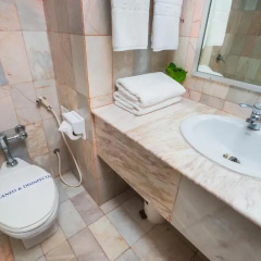 Elizabeth Hotel 3* Улучшенный номер с различными типами кроватей фото 3