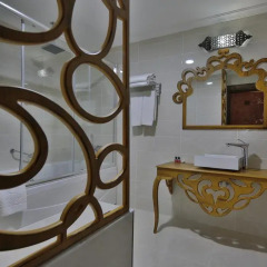 Elevres Stone House Hotel 4* Люкс повышенной комфортности с различными типами кроватей фото 6