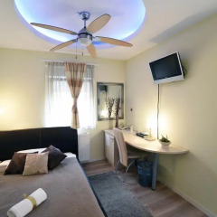 Отель Villa Zrina 3* Стандартный номер с различными типами кроватей фото 7