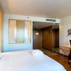 Отель Hilton Helsinki Airport 4* Представительский номер с двуспальной кроватью фото 2