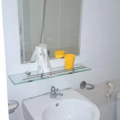 Quang Nhat Hotel Стандартный номер с двуспальной кроватью фото 5
