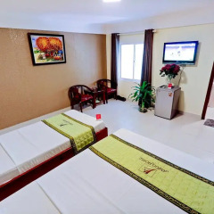 Amigo Hotel 2* Улучшенный номер с двуспальной кроватью фото 4