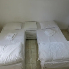 Отель Abercorn House Стандартный номер с 2 отдельными кроватями (общая ванная комната) фото 2