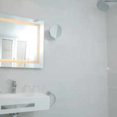 Hotel 64 Nice 3* Стандартный номер с различными типами кроватей фото 4