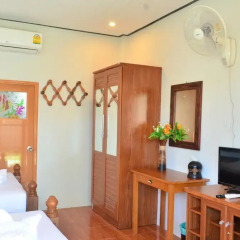 Отель Phongpipat Lanta Mansion 2* Улучшенный номер с 2 отдельными кроватями фото 7