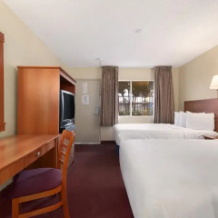 Отель Days Inn Las Vegas at Wild Wild West Gambling Hall 2* Стандартный номер с различными типами кроватей фото 9
