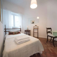 Отель Flower Court Guest House - Adults Only Лиссабон детские мероприятия