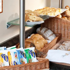 Отель Star Inn Hotel Salzburg Zentrum, by Comfort Австрия, Зальцбург - 7 отзывов об отеле, цены и фото номеров - забронировать отель Star Inn Hotel Salzburg Zentrum, by Comfort онлайн развлечения
