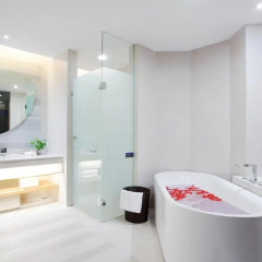 Huaqiang Plaza Hotel Shenzhen 4* Представительский люкс с различными типами кроватей фото 2
