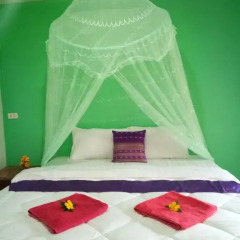 Отель Lanta Maikeaw Bungalow 3* Бунгало Делюкс фото 4