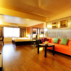 Отель Baan Saladaeng Boutique Guesthouse 3* Люкс с различными типами кроватей фото 10