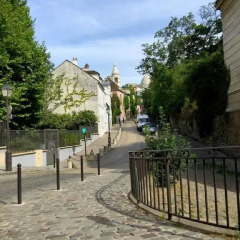 Отель Studios Paris Bed & Breakfast Le Jardin de Montmartre Париж парковка