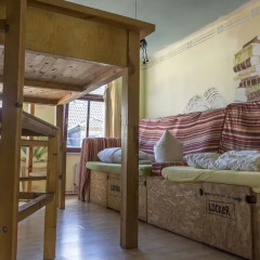 Lollis Homestay - Hostel Стандартный номер с различными типами кроватей (общая ванная комната) фото 5
