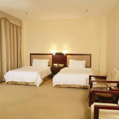 Shenzhen Peace Hotel Bao'an Airport 2* Стандартный номер с различными типами кроватей