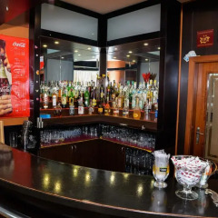 Отель Bistrica Hotel Болгария, Боровец - отзывы, цены и фото номеров - забронировать отель Bistrica Hotel онлайн гостиничный бар