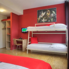 Meininger Hotel Hamburg City Center 2* Стандартный номер фото 5