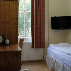Отель Dolphin Inn 3* Стандартный номер с различными типами кроватей фото 7