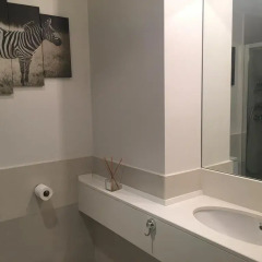 Отель Amara Astoria Building Luxury Испания, Сан-Себастьян - отзывы, цены и фото номеров - забронировать отель Amara Astoria Building Luxury онлайн ванная