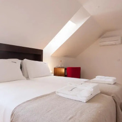 Отель Feels Like Home Rossio Prime Suites 4* Люкс с различными типами кроватей фото 16