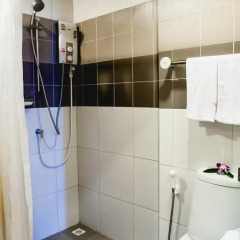 Отель Chalong Boutique Inn 2* Номер Делюкс фото 6
