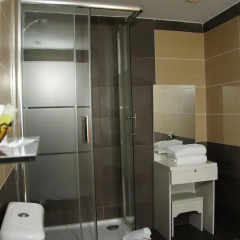 Adia Hotel Cunit Playa ванная