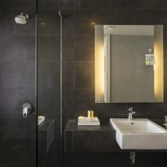Отель Swiss-Belinn Legian 3* Улучшенный номер с различными типами кроватей фото 4