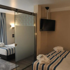 Hotel Ronda Lesseps 4* Стандартный номер с различными типами кроватей фото 8