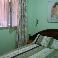 Отель Hostal Naranjos Стандартный номер с различными типами кроватей фото 11