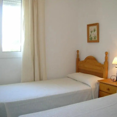 Отель Apartamentos Conil Alquila Испания, Кониль-де-ла-Фронтера - отзывы, цены и фото номеров - забронировать отель Apartamentos Conil Alquila онлайн комната для гостей