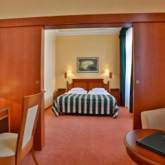 Best Western Plus Hotel Meteor Plaza 4* Стандартный номер фото 3