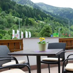 Отель Garni Grünau Сан-Мартино-ин-Пассирия балкон