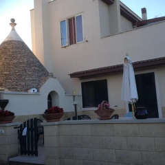 Отель B&B Delle Rondini Альберобелло балкон