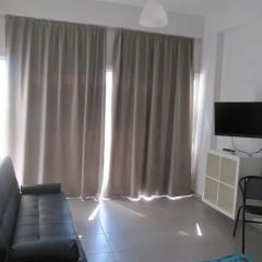 Апартаменты Sunny Holiday Apartments комната для гостей фото 3