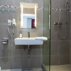 Отель Urban Stay Villa Cicubo Salzburg Австрия, Зальцбург - 3 отзыва об отеле, цены и фото номеров - забронировать отель Urban Stay Villa Cicubo Salzburg онлайн ванная фото 5